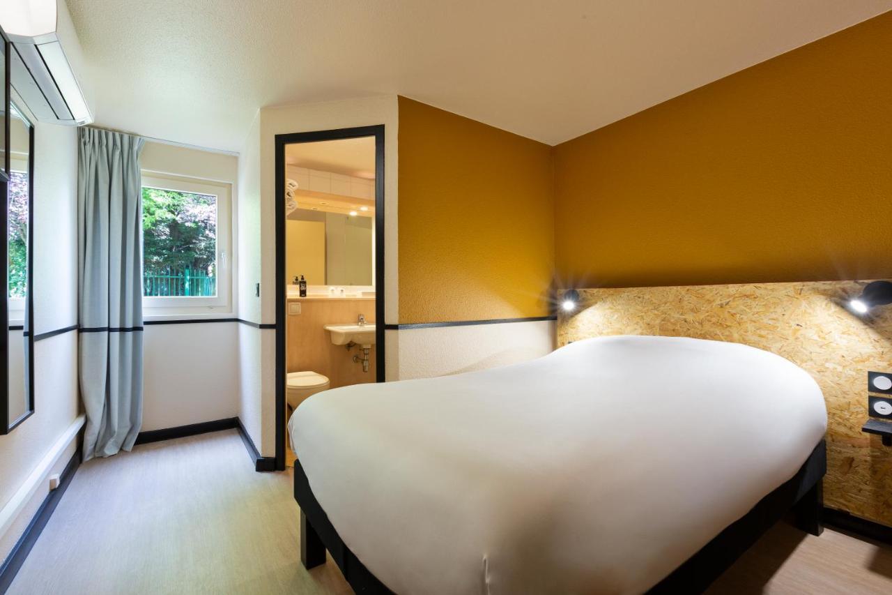 Greet Hotel Villeneuve La Garenne - Renove Eksteriør billede