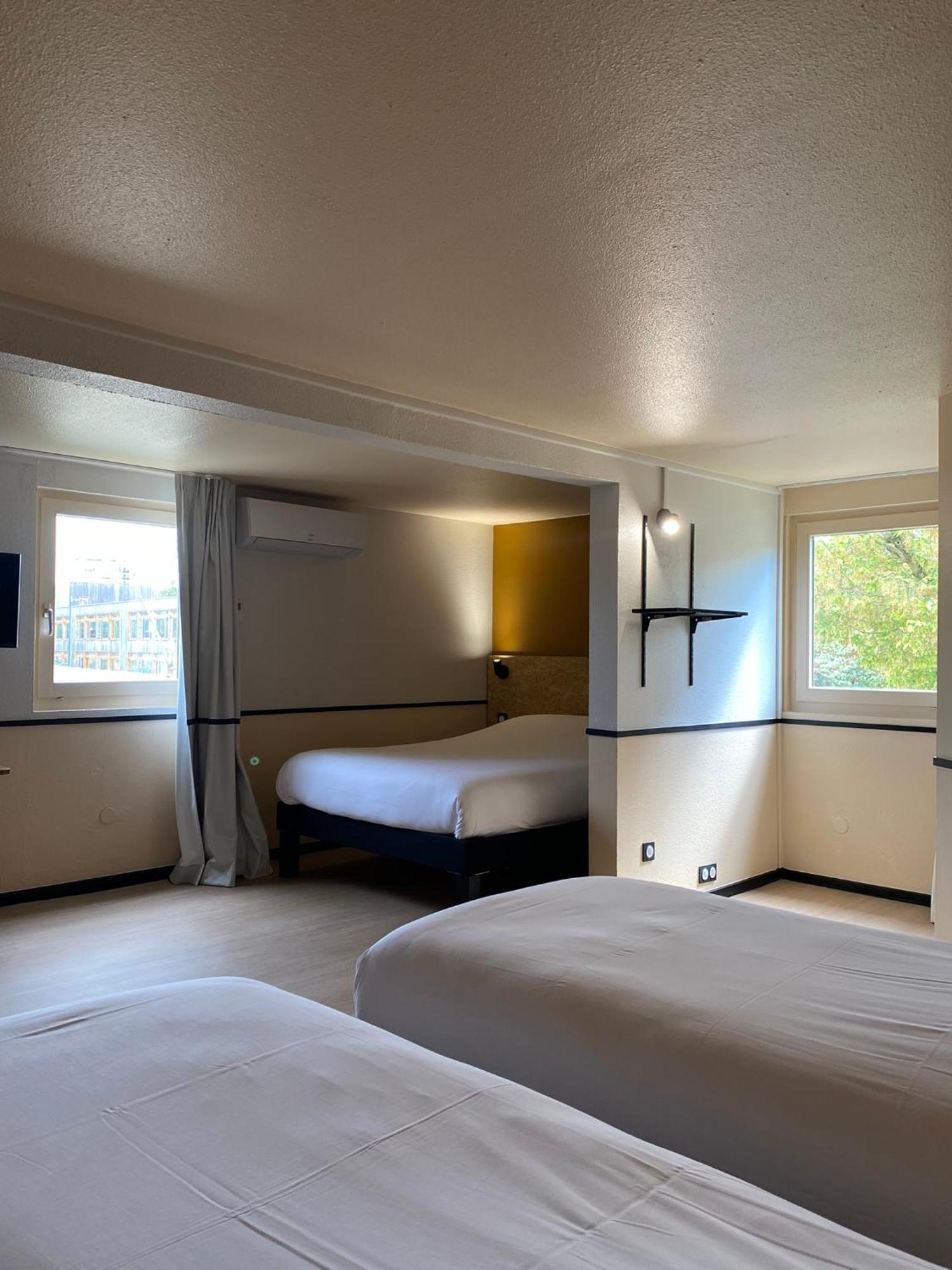Greet Hotel Villeneuve La Garenne - Renove Eksteriør billede